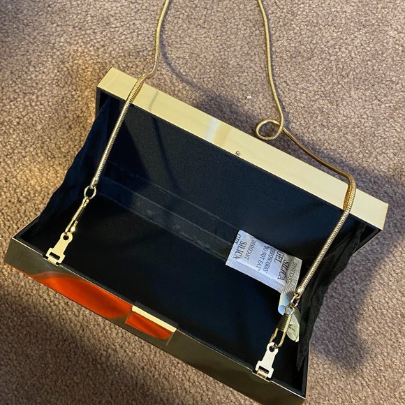 Holiday Clutch - Picture 4 of 6